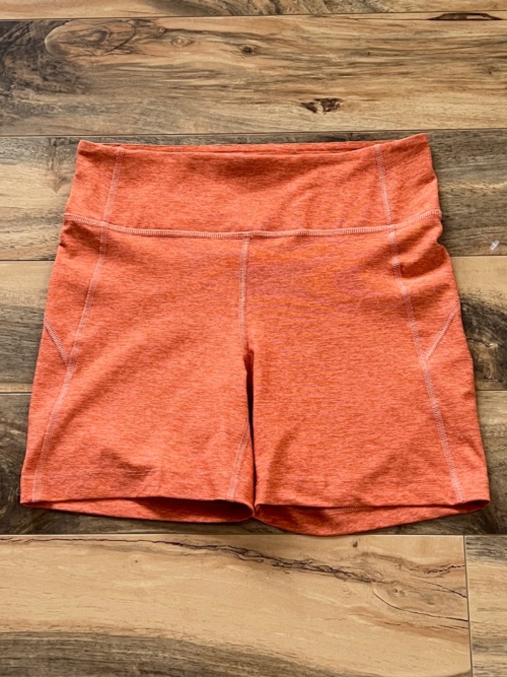 Outdoor Voices Women’s Small Orange Biker Shorts 5” Gym Workout Activewear NWOT